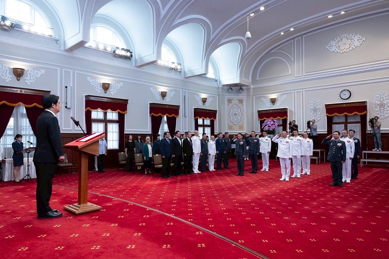 總統主持將官晉任授階典禮　強調建構「可恃、可用、可信、全面」防衛體系　確保國家安全永續發展
