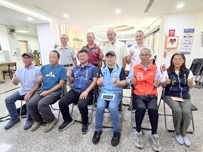 許小西攝影展開幕 以光影訴說島嶼的溫度與深情