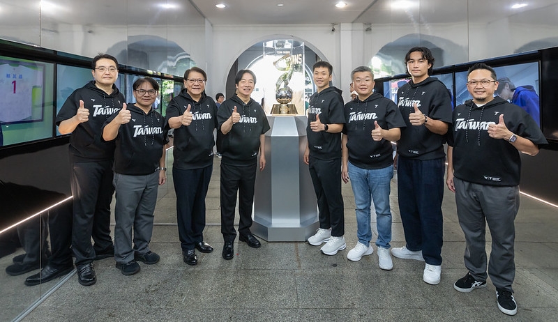 總統府「BEHIND THE CHAMPION：冠軍之路」特展開展　總統邀請國內外訪客一起感受臺灣精神