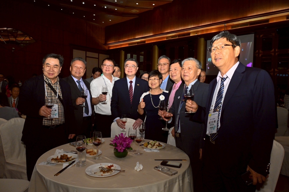 出席僑務委員會議歡迎酒會 卓揆盼海內海外一條心 攜手壯大臺灣