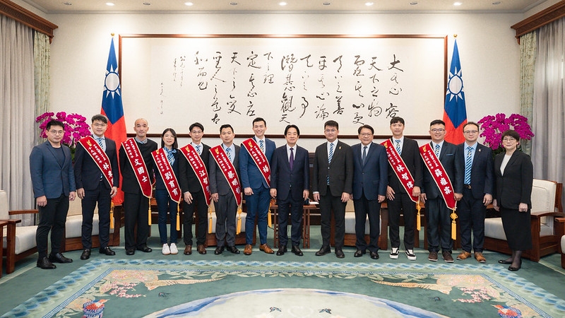 總統接見十大傑出青年　期盼青年勇敢前行　為國家累積創新與前進的力量