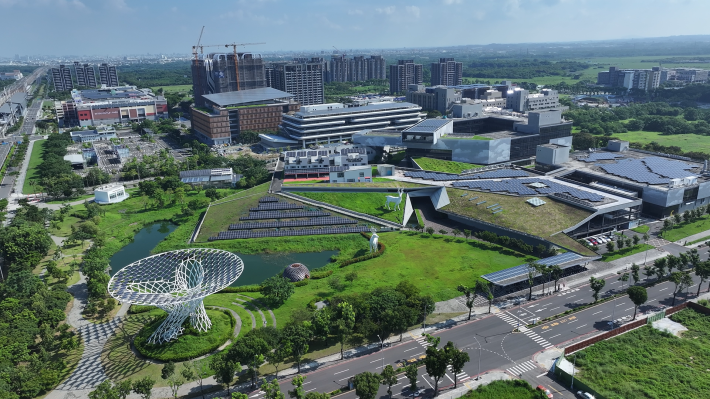 臺南持續吸引國際大廠進駐 展現南部產業升級的強大實力