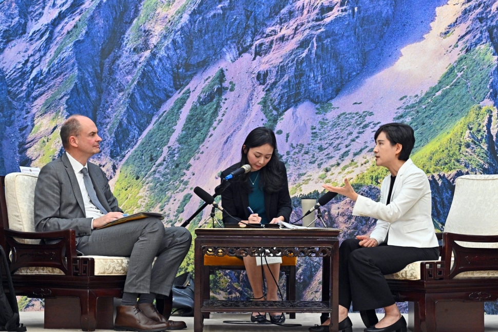 接見歐盟成長總署一行 鄭副院長盼臺歐關係持續深化 合作面對未來挑戰