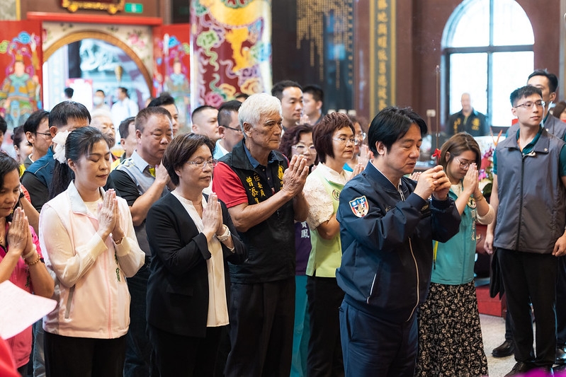 總統赴彰化參香　強調將讓國家更安全、發展經濟以照顧全國民眾