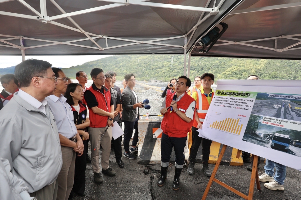 視察馬太鞍溪橋重建、河川疏濬復建進度 卓揆：加速推動復原重建工作 提供花蓮鄉親更大安全保障
