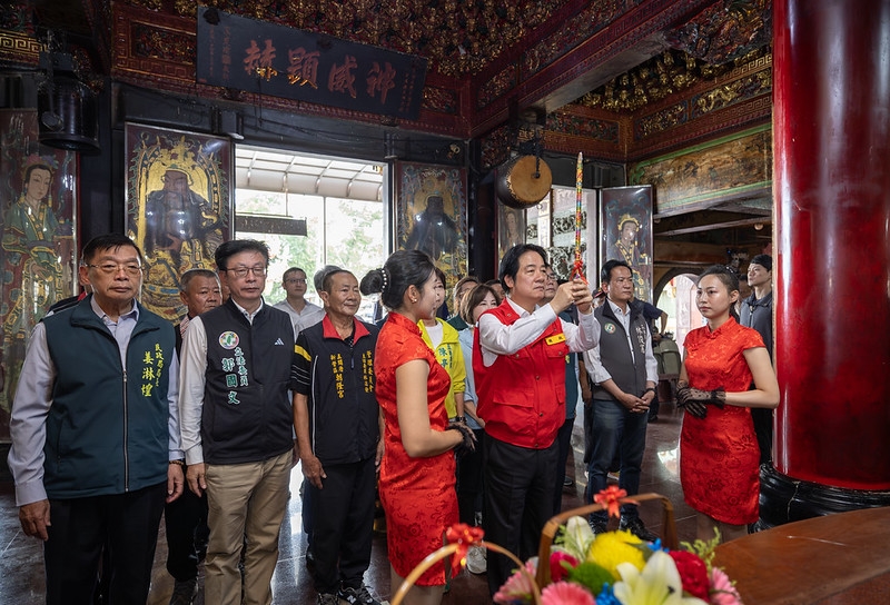 總統視察臺南丹娜絲風災後重建情形　肯定中央地方通力合作　強調會持續建設讓未來更好