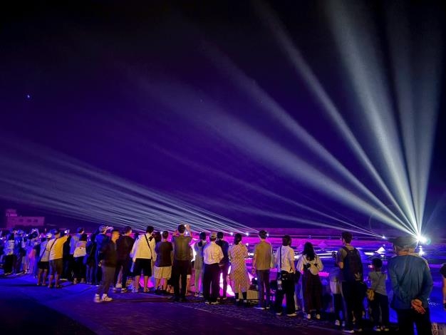 火舞夜祭 萬聖派對 追藍眼淚 全線帶動臺南旅遊爆棚人潮