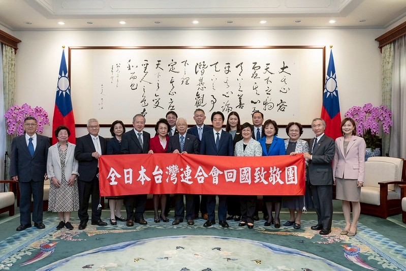 總統出席「台灣醫學會學術演講會」開幕典禮　盼持續推動培育人才、優化服務環境及推動智慧化醫療　照顧國人健康