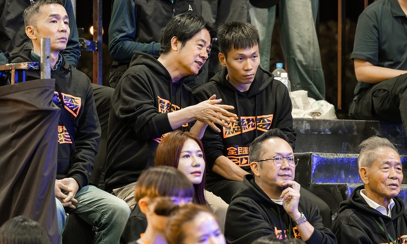 總統親頒首屆總統盃街舞大賽冠軍　肯定選手表現精彩奪目　盼街舞文化持續發光發熱