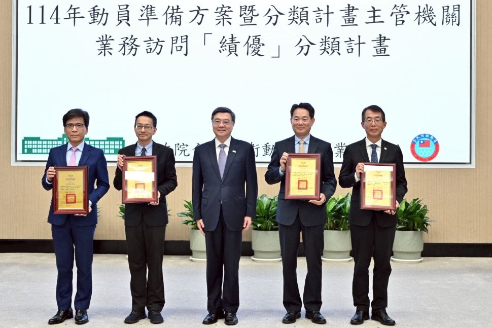 主持行政院動員會報 卓揆：建構全社會防衛韌性 堅定守護國家