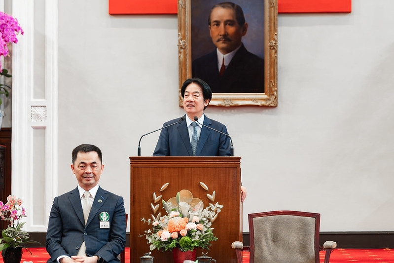 總統接見創業楷模暨創業相扶獎得獎人　盼一起拚經濟、創造未來　讓世界看見臺灣創業精神