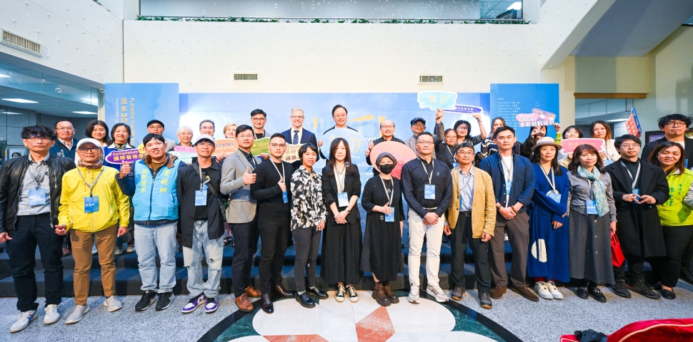 「觸動」水彩雙年展開幕　張市長肯定打造國際級藝術品牌