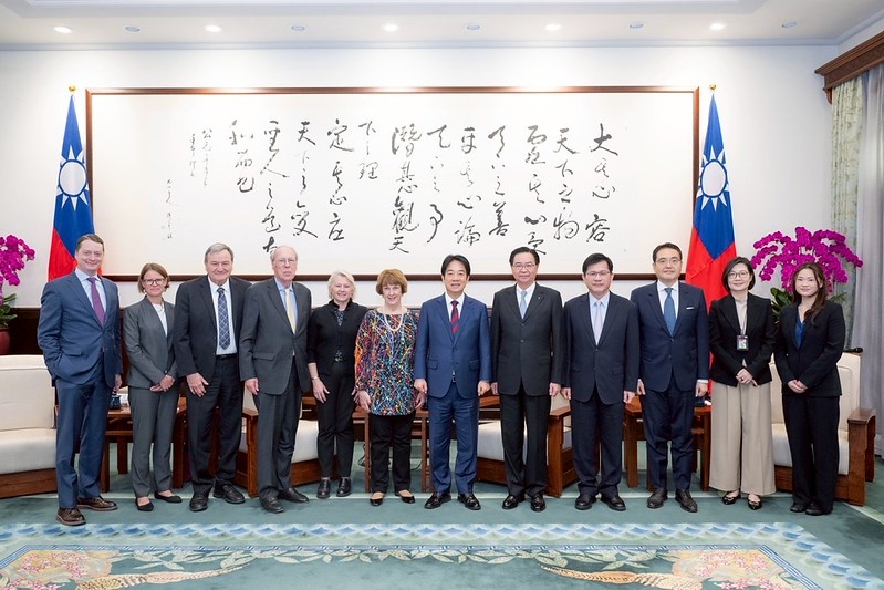 總統接見美國外交政策全國委員會訪團　強調持續推動國防改革及深化臺美夥伴關係