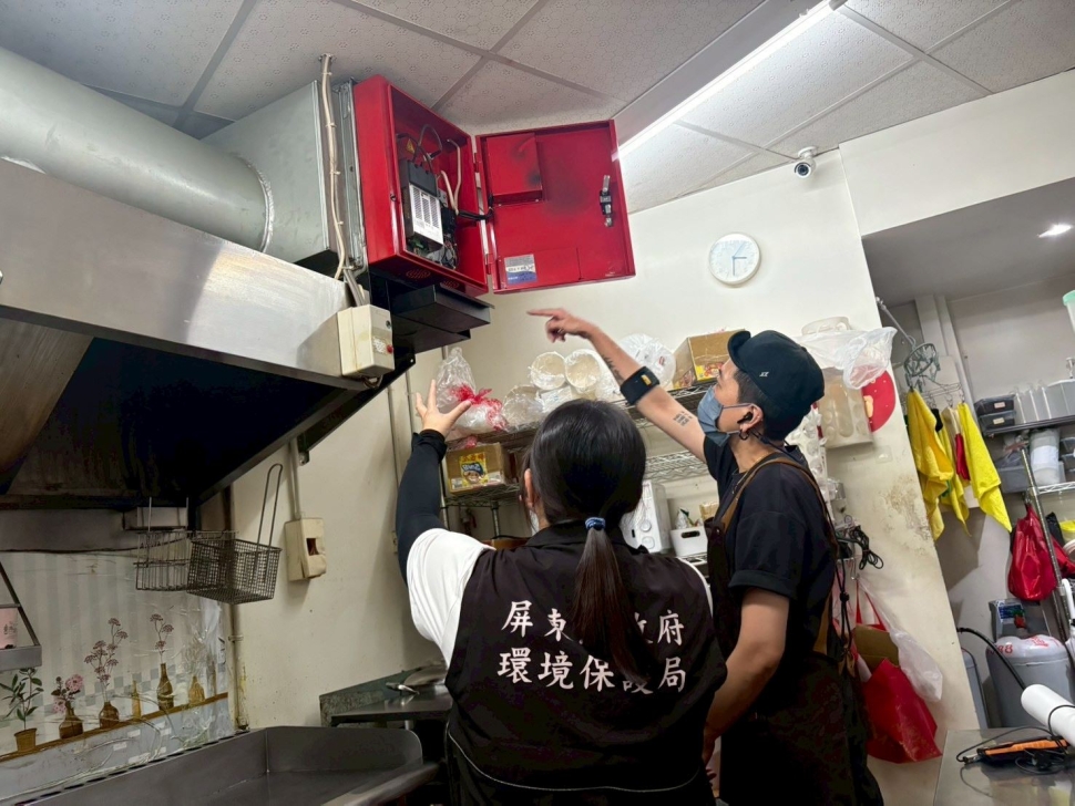 環保局堅定執法 餐飲油煙陳情案下降達51%