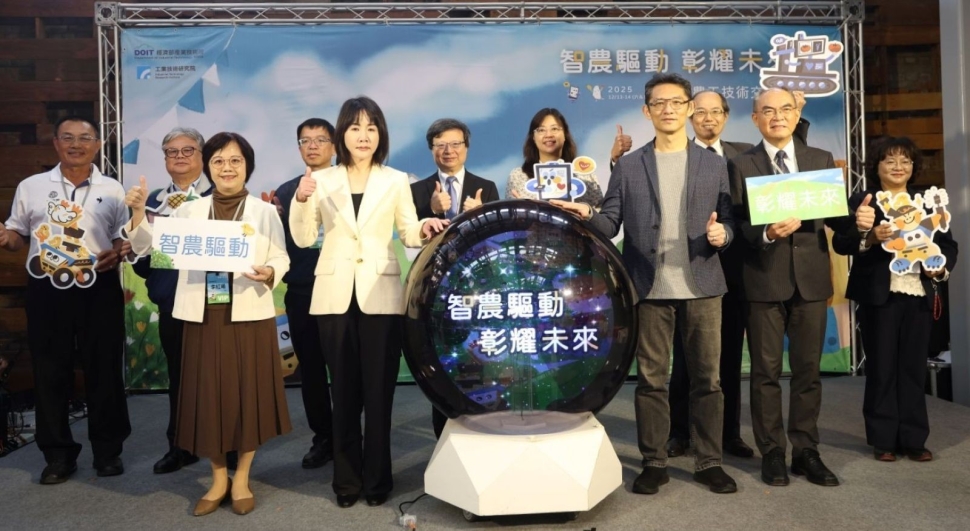 總統出席一貫道紀念感恩大會 　盼民間與政府合作建構堅實防災體系　攜手守護家園