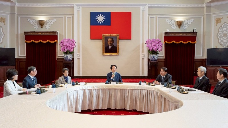 總統院際國政茶敘　期盼在合憲基礎下　持續推動國政　確保憲政體制完整