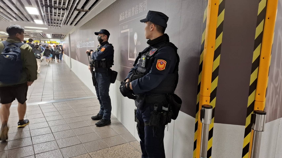 板南線臺北車站煙霧彈事件 臺北捷運啟動緊急應變並提升維安警戒 臺北捷運嚴厲譴責危害旅客安全行為 全力配合相關單位偵辦