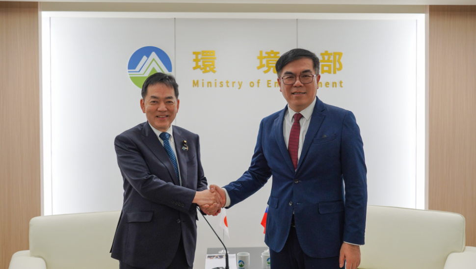 環境部長彭啓明會晤日本前環境大臣淺尾慶一郎參議員 雙方深化淨零轉型與綠色產業合作共識