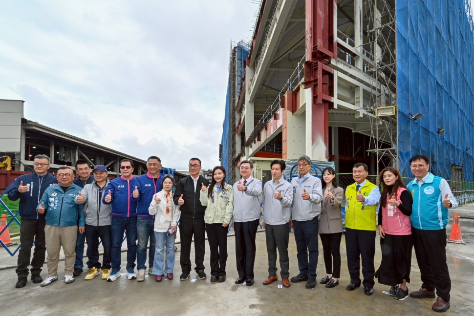 視察臺北市第一果菜批發市場 卓揆：建構農產品冷鏈物流及品質確保示範體系 打造現代化批發市場