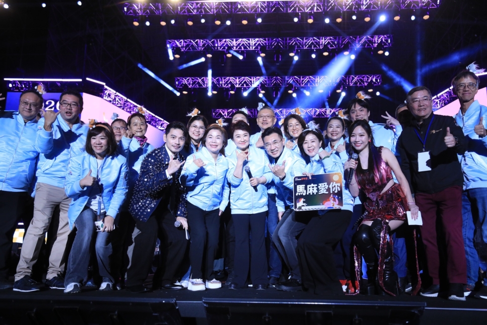 台灣最強跨年在台中！蕭敬騰獨家開唱湧30萬人潮 盧市長4字超短致詞「馬麻愛你」再刷紀錄