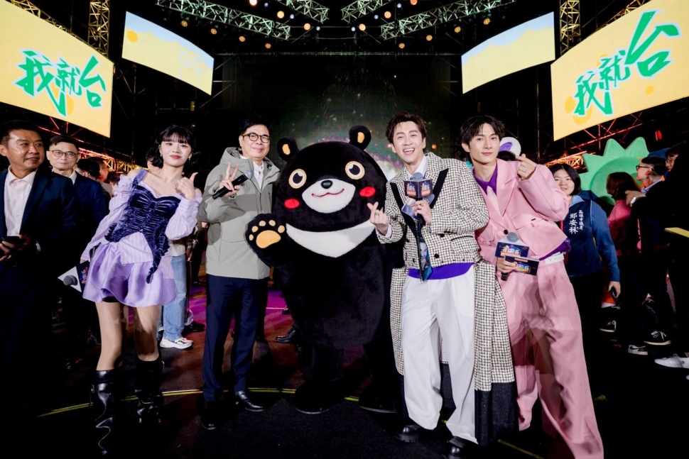 2026雄嗨趴—高雄跨年晚會熱力寵粉無限 陳其邁攜手高雄之光戴資穎驚喜現身 祝福新年快樂、期許高雄一直進步發光發亮