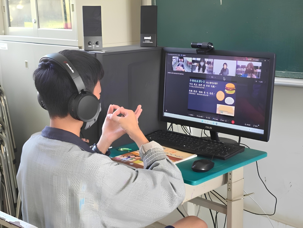 臺灣手語遠距直播共學 聾人老師巡迴授課促進學習平權