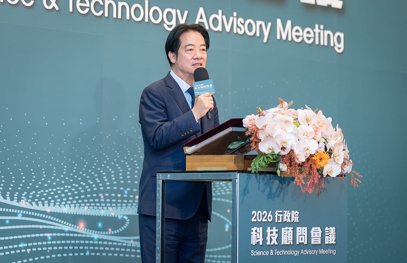 總統出席行政院科技顧問會議　盼落實「AI新十大建設」　推動臺灣成為AI時代領航者