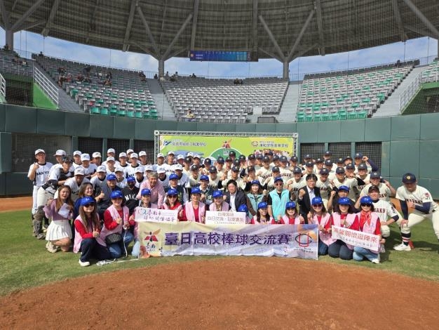 臺日高中棒球交流熱鬧開打 葉澤山副市長到場力挺青年選手續寫國際友誼