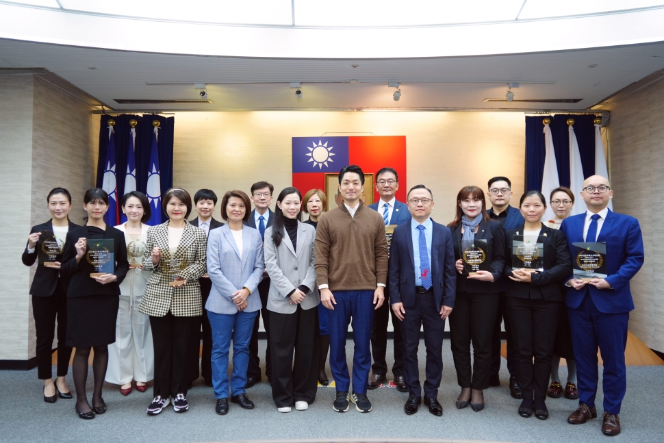 臺北市首度入法辦理觀光永續金獎　蔣萬安親頒獎座鼓勵旅宿業共創永續未來
