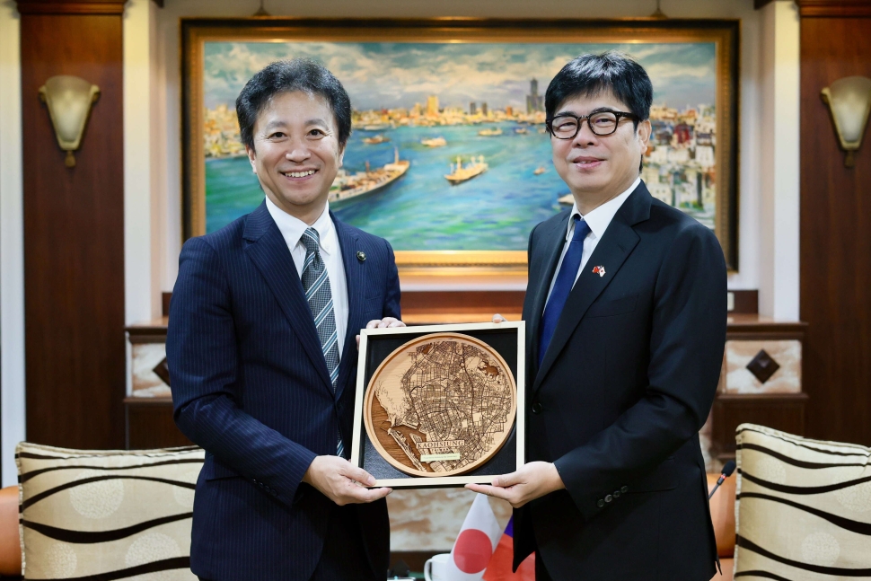 延續百年情誼！日本富山縣冰見市長菊地正寬首訪高 陳其邁：持續深化友好關係