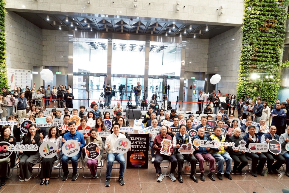 蔣萬安宣布2026臺北燈節雙展區登場 西門町攜手泡泡瑪特迎全球旅客