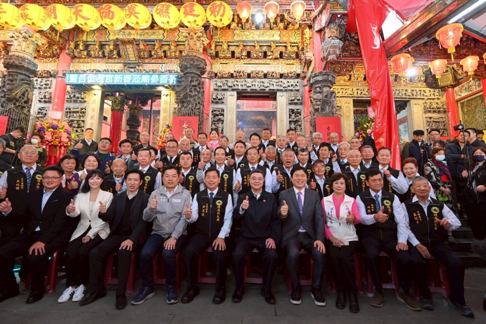 年初一走訪宜蘭廟宇參拜 卓揆：政院原則同意推動宜蘭至羅東鐵路高架化計畫 盼擴大地方建設打造新宜蘭