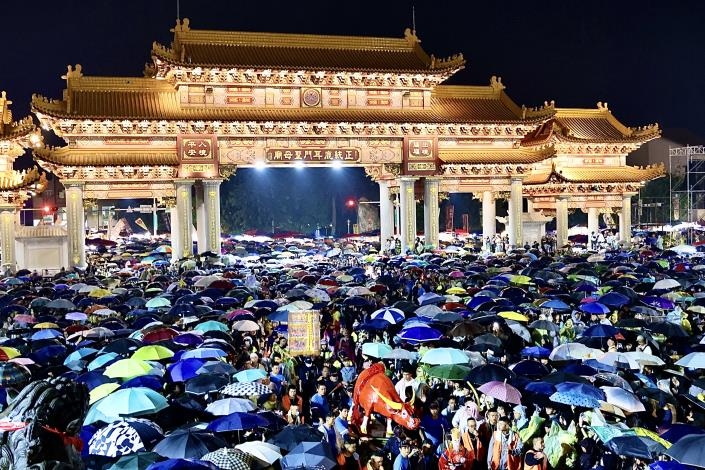 正統鹿耳門聖母廟「花火迎春」璀璨登場 國際級高空煙火、無人機大秀迎春納福