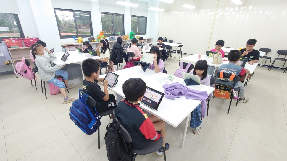 深化遠距英語學習陪伴 擴增偏遠地區英語學習機會