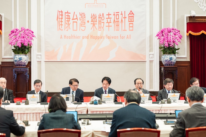 總統主持第7次健康台灣委員會議　提出推動「國家藥物韌性整備計畫」　強化藥品供應韌性