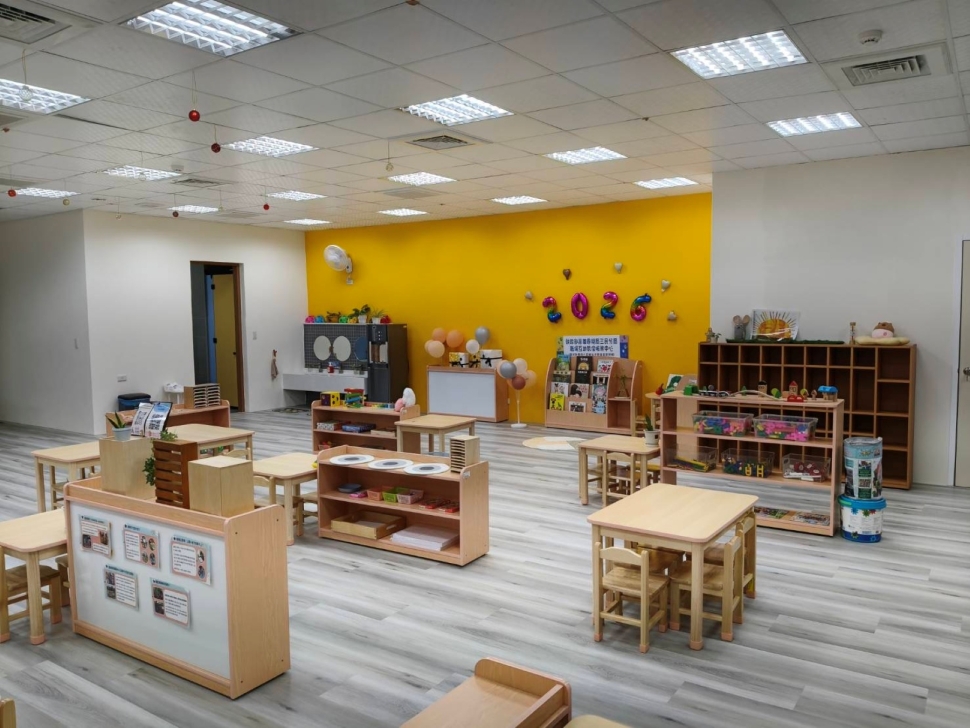 持續營造友善育兒職場環境 財政部高雄國稅局新設職場互助教保服務中心提供優質教保服務