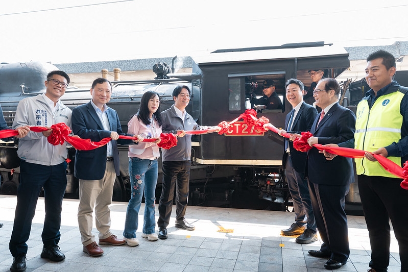 總統出席「花東鐵路通車百周年慶祝典禮」 強調持續推動交通建設與產業發展　促進花東均衡繁榮