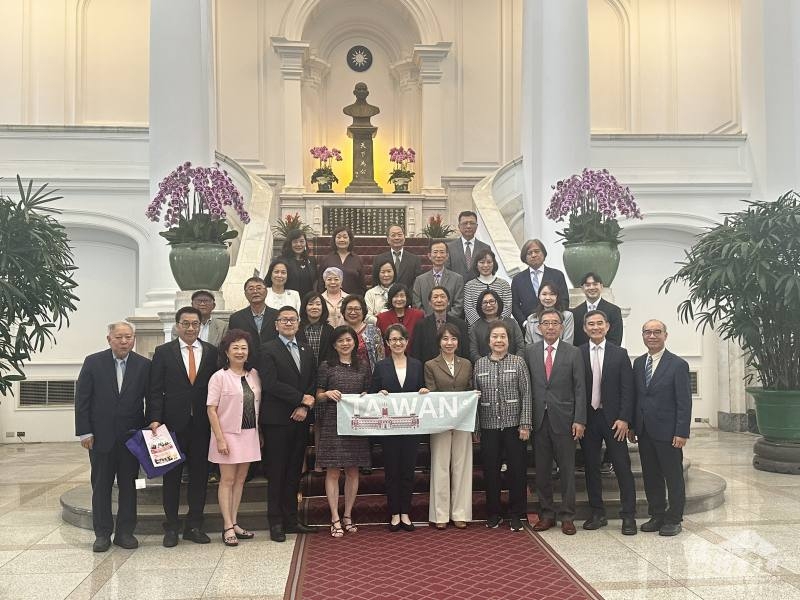 北美洲臺灣旅館公會聯合總會回國參訪 盼攜手政府提升臺灣國際影響力