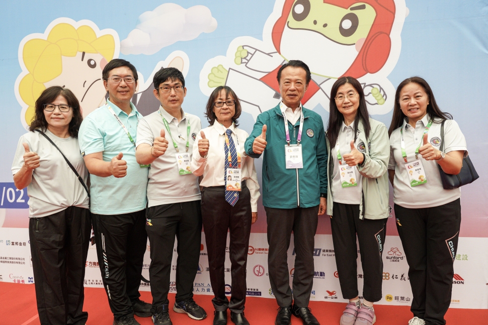 翁章梁縣長關心全中運跆拳道賽事，勉勵選手全力爭取佳績