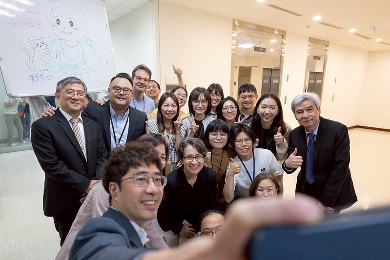 副總統參訪國家衛生研究院　盼提升公共衛生與醫療競爭力　邁向更健康的臺灣