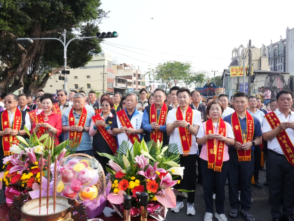中投宗教文化盛事！烏日玉闕朝仁宮徒步會香草屯敦和宮　鄭副市長送駕祈求國泰民安