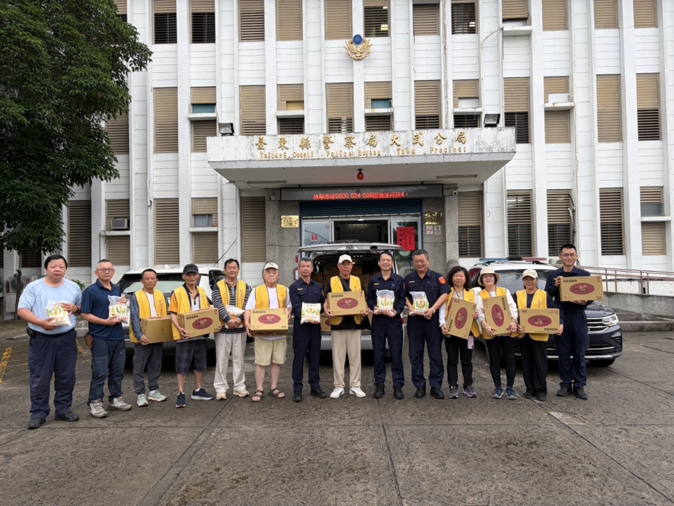 警民攜手送暖，大武警結合都玄天宮關懷弱勢