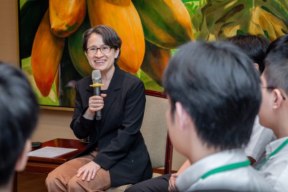 副總統接見成功高中師生　期勉積極參與公共事務、深化學習體驗