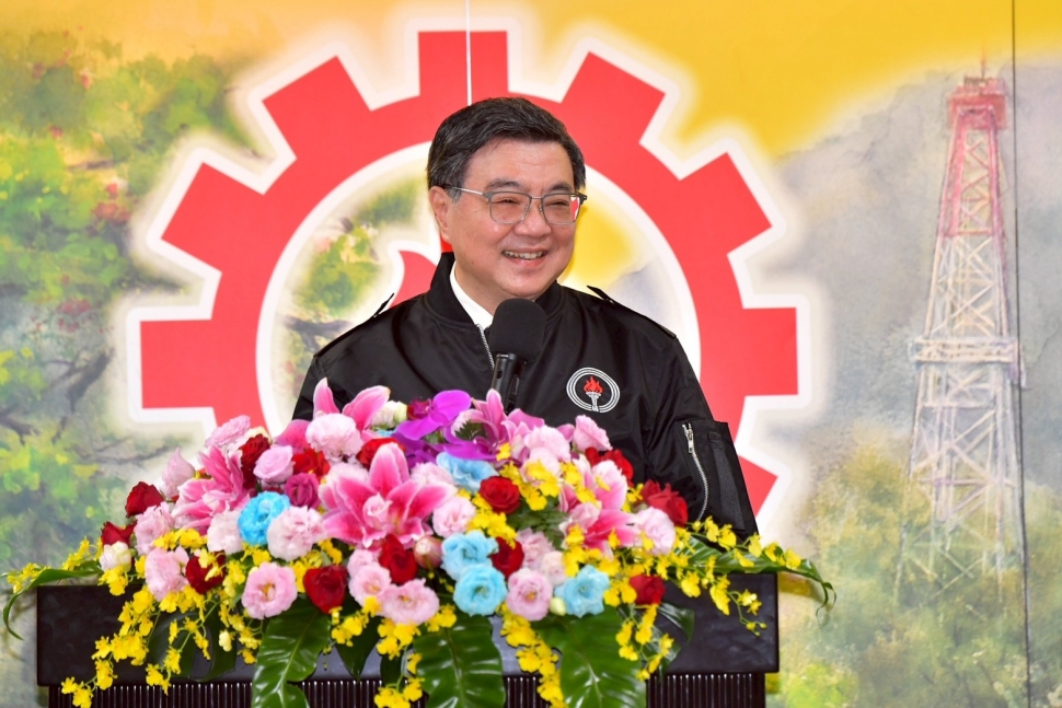 卓揆表揚臺灣石油工會模範勞工 肯定中油撐起民生及產業競爭力