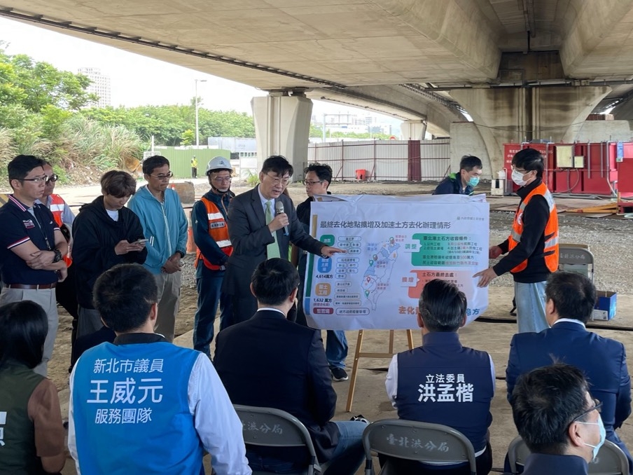 立法院內政委員會視察臺北港土方收容及暫置成果