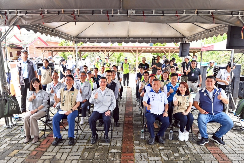 卓揆視察南投外轆排水治理工程　盼118年4月前完工保障居民安全