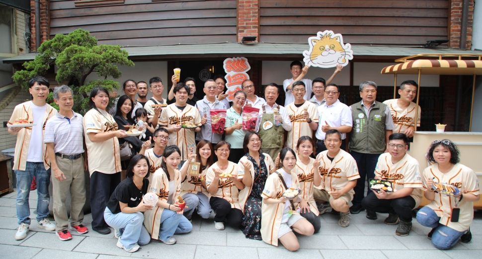 翁章梁化身打貓街長　推廣民雄風味美食
