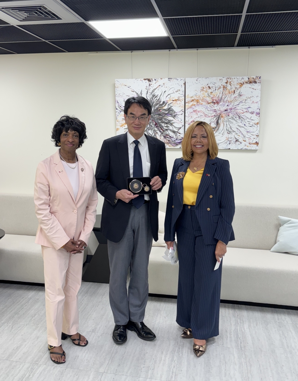 數發部長接見美國聯邦眾議院「國會非裔議員連線」訪團　深化臺美數位科技合作