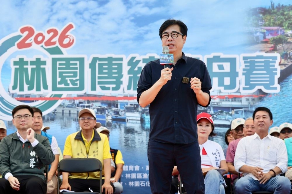 陳其邁出席林園傳統龍舟賽　加碼萬元獎金