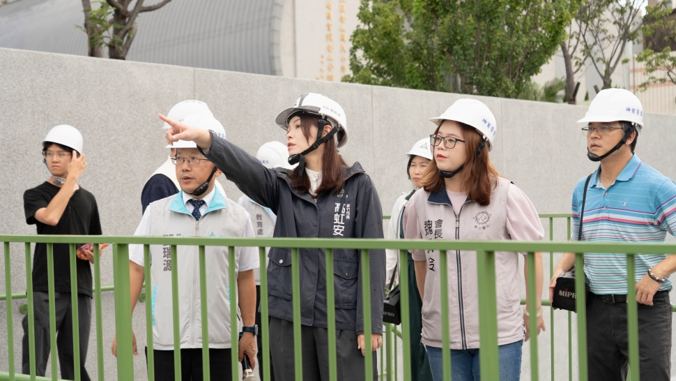 高虹安視察香山國小　挹注逾3億元打造安全智慧校園